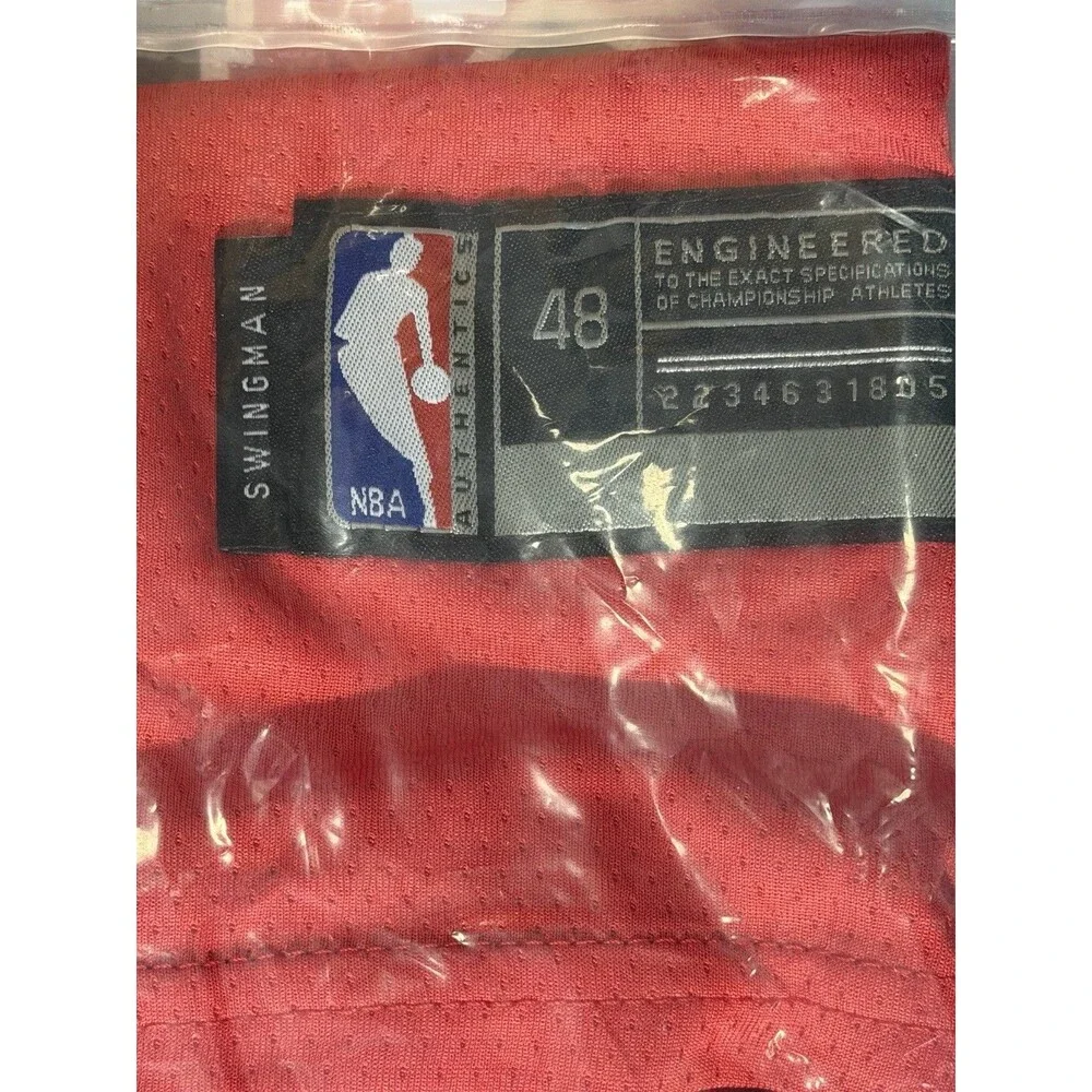 NWT Nike Michael Jordan #23 Chicago Bulls Swingman Jersey Red Size 48 Medium NBA